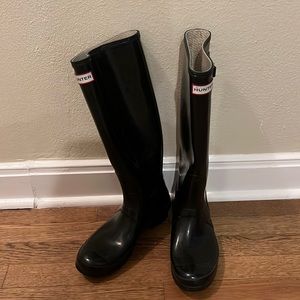Hunter tall gloss rain boots womens size 8